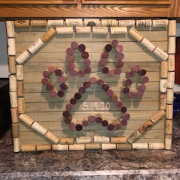 Meet your posher! Michigan native @💗it! 🌞☃🍁🌷🌊 - Picture 6 of 11